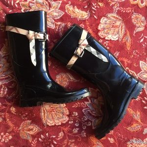 Burberry Brit Rainboots Adjustable Strap Print